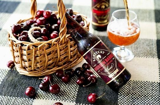 Kentucky Bourbon Barrel Tart Cherry Wheat 🍒🍺 is @lexingtonbrewingco’s summer seasonal release available throughout cherry harvest. This beer is a balance of sweet, tart, and savory, showcasing a seasonally appropriate style of wheat beer. Hints of vanilla, oak, and tart cherry surrounded by an earthy sweetness. Available in very limited amounts, get yours today!