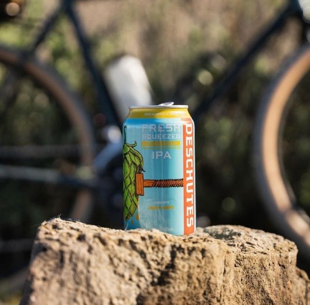 Whether you’re getting out and doing something active or just hanging out this weekend, @deschutesbrewery Fresh Squeezed Non-Alcoholic IPA is the perfect companion for wherever your summer takes you!

#AdventureAwaits #sunshine #summer #getoutandexplore #deschutes #deschutesbrewery