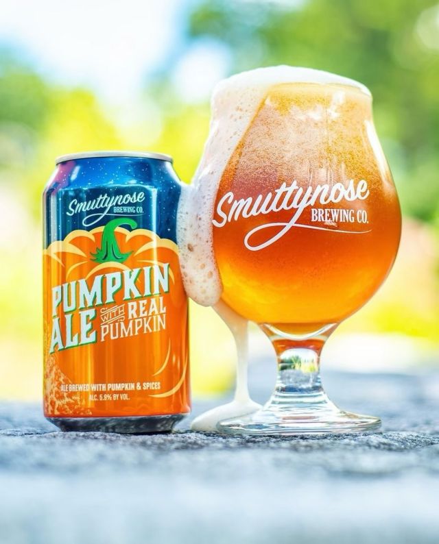 It’s September now, so we can do this, right? 🎃🍺 Overflowing with the taste of real pumpkin and warm spices, @smuttynosebeer Pumpkin Ale is autumn in a glass. Get cozy and enjoy the season’s best!

#RealPumpkin #FallFlavors #CraftBeer #MakeMineASmutty #SmuttynoseBrewing #SmuttynoseBeer #CraftBeer #Beer #FallBeer #FallSeasonal